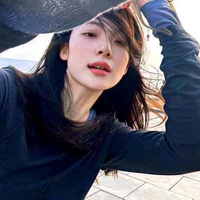 演唱会后台实拍：一线女星隐婚生子传闻，本人沉默不回应